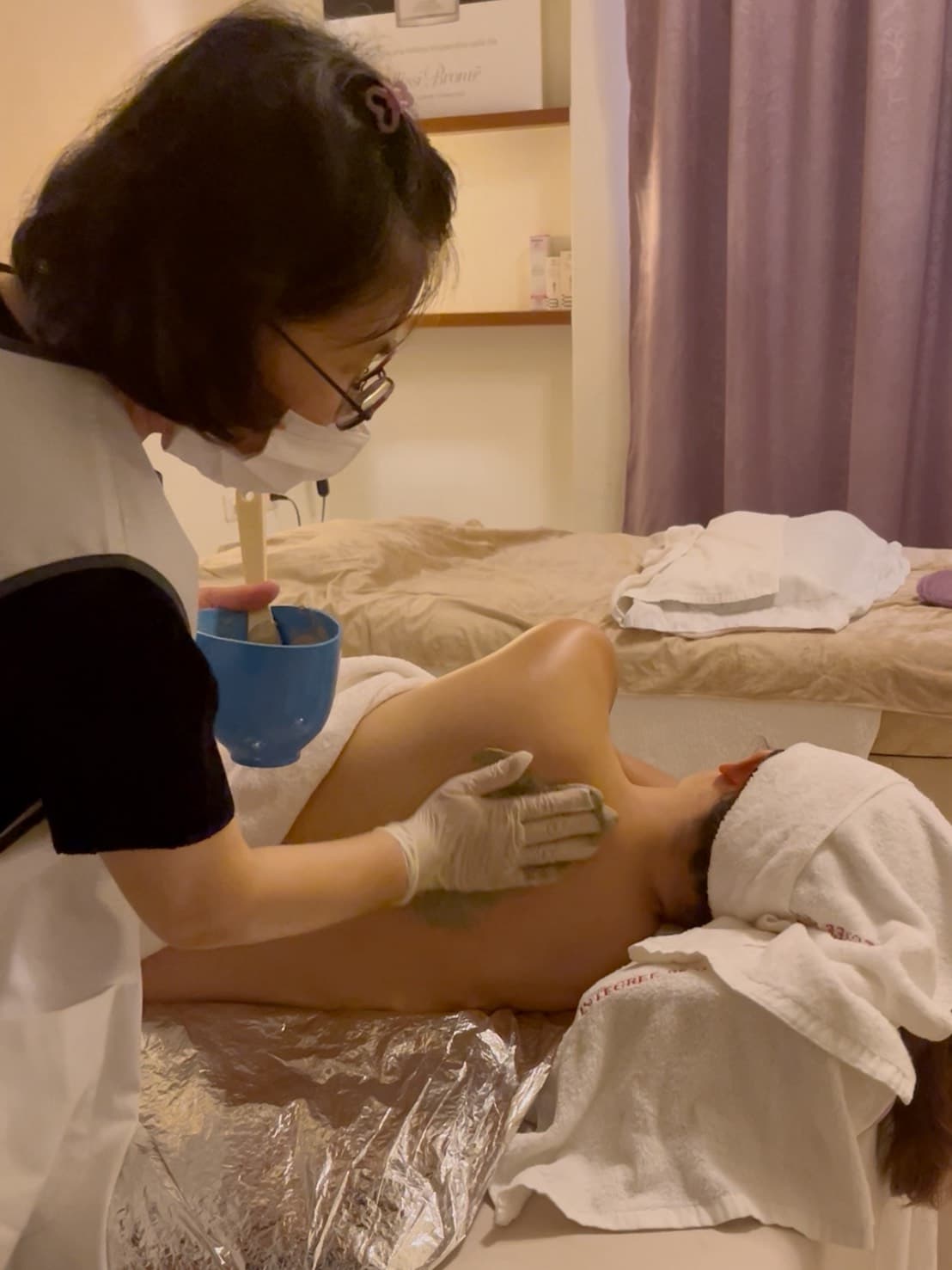 卡莫亞美容護膚中心SPA身體護理過程